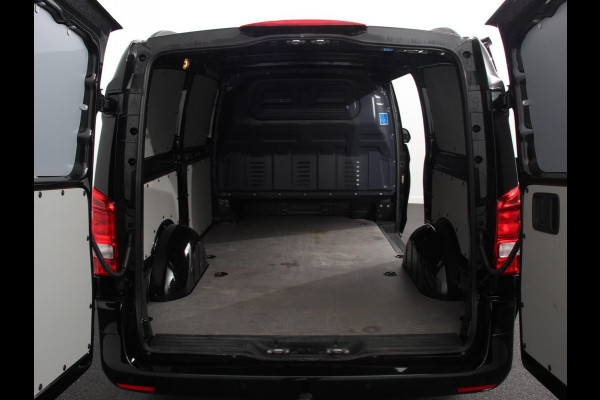 Mercedes-Benz Vito 119 CDI 190pk Automaat L2 Lang Navigatie Camera Apple Carplay Cruise control Trekhaak Leder Lichtmetalen Velgen Mercedes-Benz Vito 119 CDI 190pk Automaat L2 Lang Navigatie Camera Apple Carplay Cruise control Trekhaak Leder Lichtmetalen Velgen