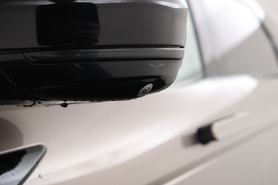 Land Rover Range Rover Evoque 1.5 P300e AWD R-Dynamic S Automaat, Climate, Adaptieve cruise Land Rover Range Rover Evoque 1.5 P300e AWD R-Dynamic S Automaat, Climate, Adaptieve cruise