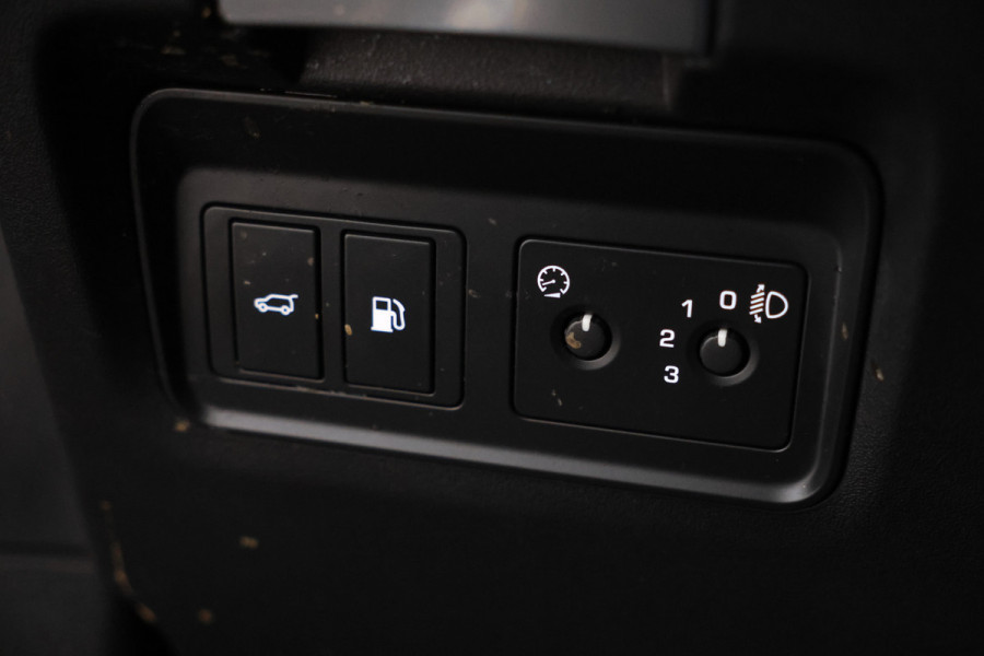 Land Rover Range Rover Evoque 1.5 P300e AWD R-Dynamic S Automaat, Climate, Adaptieve cruise Land Rover Range Rover Evoque 1.5 P300e AWD R-Dynamic S Automaat, Climate, Adaptieve cruise