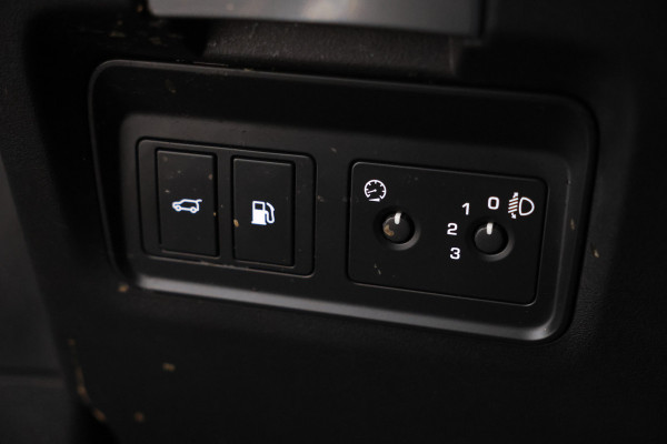 Land Rover Range Rover Evoque 1.5 P300e AWD R-Dynamic S Automaat, Climate, Adaptieve cruise Land Rover Range Rover Evoque 1.5 P300e AWD R-Dynamic S Automaat, Climate, Adaptieve cruise