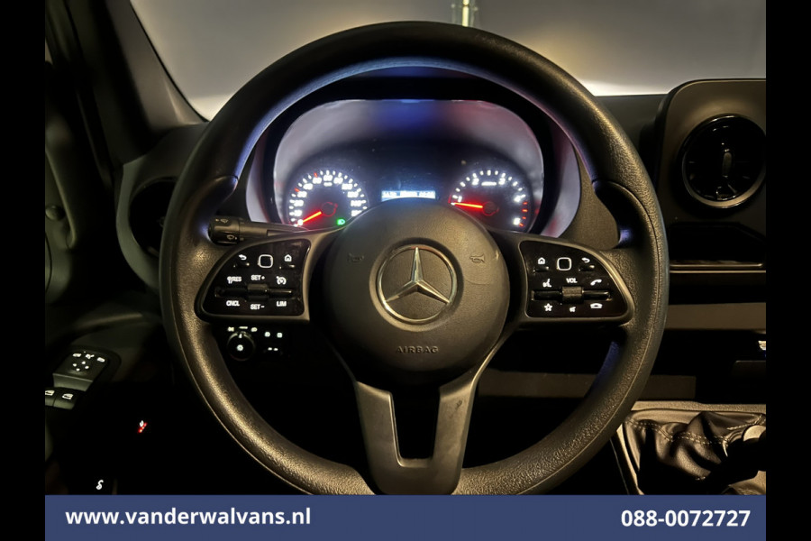 Mercedes-Benz Sprinter 315 CDI 150pk L3H2 Euro6 Airco | 360 Graden Camera | Apple Carplay | Navigatie Cruisecontrol, Android Auto, Stoelverwarming, Chauffeursstoel, Parkeersensoren, Bijrijdersbank Mercedes-Benz Sprinter 315 CDI 150pk L3H2 Euro6 Airco | 360 Graden Camera | Apple Carplay | Navigatie Cruisecontrol, Android Auto, Stoelverwarming, Chauffeursstoel, Parkeersensoren, Bijrijdersbank
