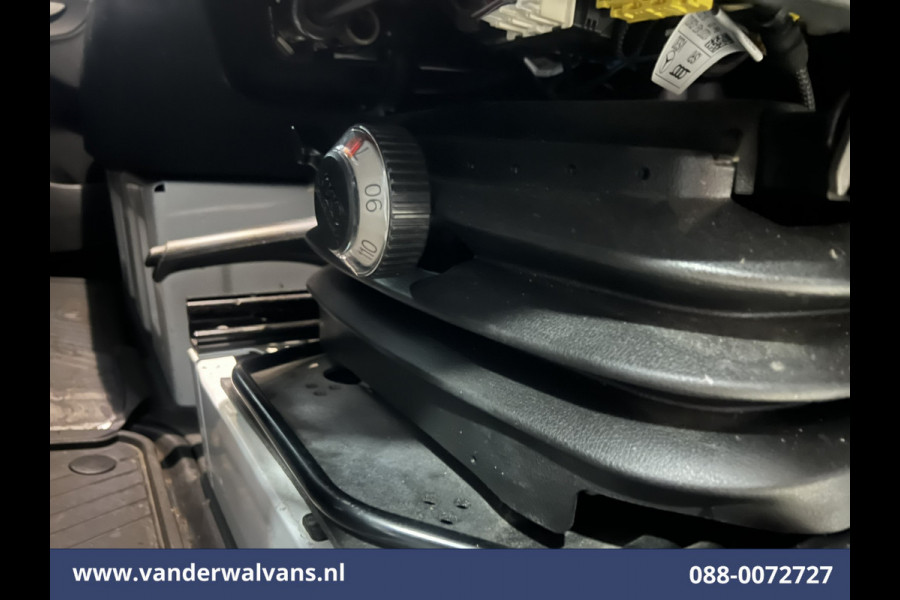 Mercedes-Benz Sprinter 315 CDI 150pk L3H2 Euro6 Airco | 360 Graden Camera | Apple Carplay | Navigatie Cruisecontrol, Android Auto, Stoelverwarming, Chauffeursstoel, Parkeersensoren, Bijrijdersbank Mercedes-Benz Sprinter 315 CDI 150pk L3H2 Euro6 Airco | 360 Graden Camera | Apple Carplay | Navigatie Cruisecontrol, Android Auto, Stoelverwarming, Chauffeursstoel, Parkeersensoren, Bijrijdersbank