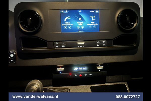 Mercedes-Benz Sprinter 315 CDI 150pk L3H2 Euro6 Airco | 360 Graden Camera | Apple Carplay | Navigatie Cruisecontrol, Android Auto, Stoelverwarming, Chauffeursstoel, Parkeersensoren, Bijrijdersbank Mercedes-Benz Sprinter 315 CDI 150pk L3H2 Euro6 Airco | 360 Graden Camera | Apple Carplay | Navigatie Cruisecontrol, Android Auto, Stoelverwarming, Chauffeursstoel, Parkeersensoren, Bijrijdersbank