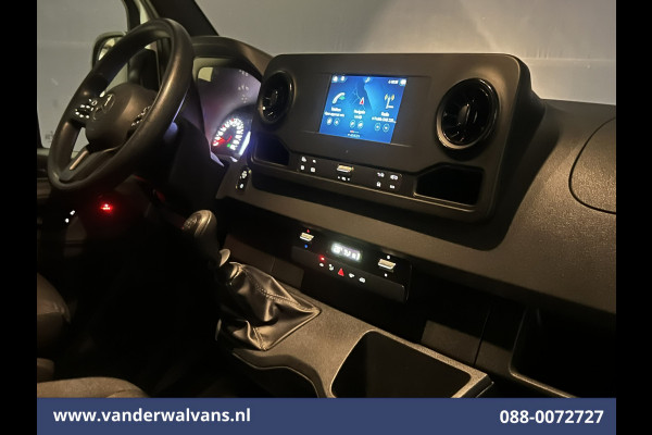 Mercedes-Benz Sprinter 315 CDI 150pk L3H2 Euro6 Airco | 360 Graden Camera | Apple Carplay | Navigatie Cruisecontrol, Android Auto, Stoelverwarming, Chauffeursstoel, Parkeersensoren, Bijrijdersbank Mercedes-Benz Sprinter 315 CDI 150pk L3H2 Euro6 Airco | 360 Graden Camera | Apple Carplay | Navigatie Cruisecontrol, Android Auto, Stoelverwarming, Chauffeursstoel, Parkeersensoren, Bijrijdersbank