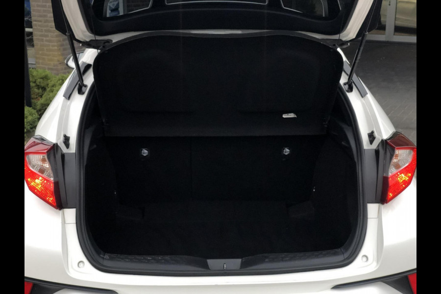 Toyota C-HR 1.8 Hybrid Dynamic | Navi, Camera, Stoelverw., Cruise, Lane Assist, Climate | Goed onderhouden! |