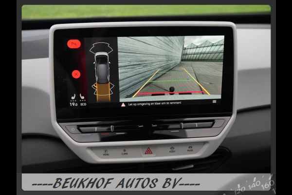 Volkswagen ID.3 First Plus 58 kWh Trekhaak Carplay Soh 94% Volkswagen ID.3 First Plus 58 kWh Trekhaak Carplay Soh 94%