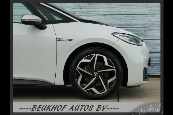 Volkswagen ID.3 First Plus 58 kWh Trekhaak Carplay Soh 94% Volkswagen ID.3 First Plus 58 kWh Trekhaak Carplay Soh 94%