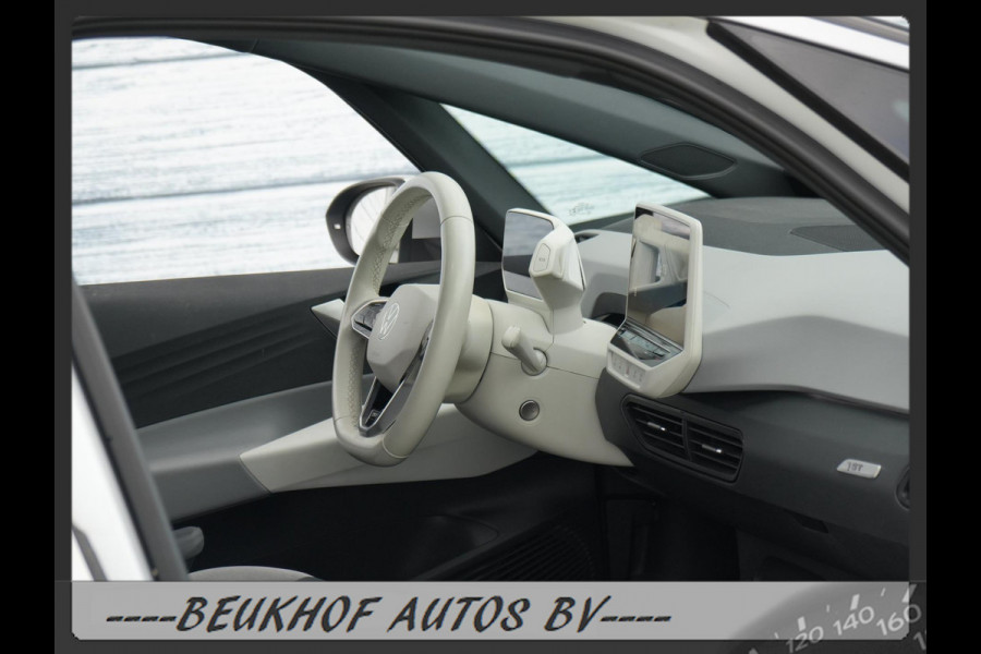 Volkswagen ID.3 First Plus 58 kWh Trekhaak Carplay Soh 94% Volkswagen ID.3 First Plus 58 kWh Trekhaak Carplay Soh 94%