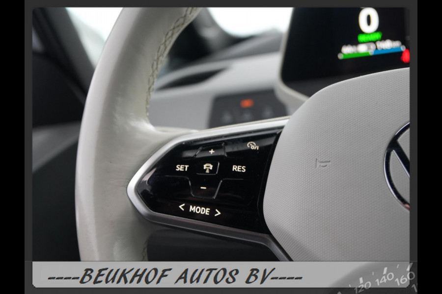 Volkswagen ID.3 First Plus 58 kWh Trekhaak Carplay Soh 94% Volkswagen ID.3 First Plus 58 kWh Trekhaak Carplay Soh 94%