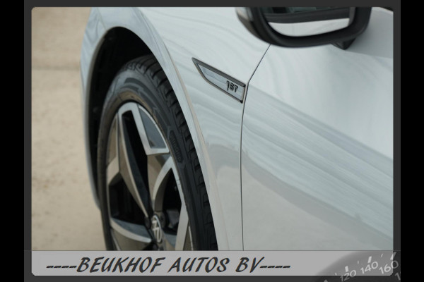 Volkswagen ID.3 First Plus 58 kWh Trekhaak Carplay Soh 94% Volkswagen ID.3 First Plus 58 kWh Trekhaak Carplay Soh 94%