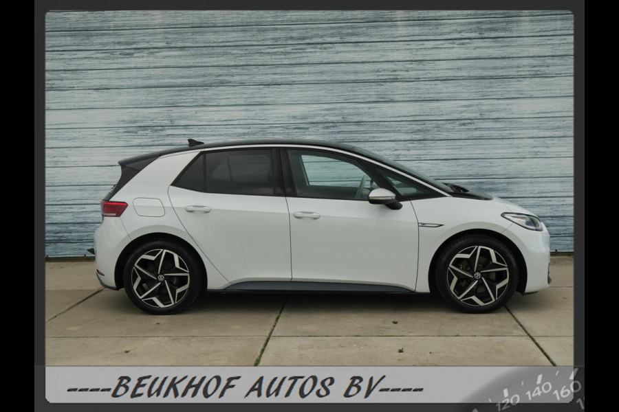 Volkswagen ID.3 First Plus 58 kWh Trekhaak Carplay Soh 94% Volkswagen ID.3 First Plus 58 kWh Trekhaak Carplay Soh 94%