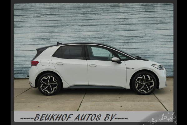 Volkswagen ID.3 First Plus 58 kWh Trekhaak Carplay Soh 94% Volkswagen ID.3 First Plus 58 kWh Trekhaak Carplay Soh 94%