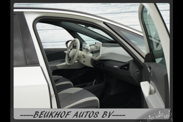 Volkswagen ID.3 First Plus 58 kWh Trekhaak Carplay Soh 94% Volkswagen ID.3 First Plus 58 kWh Trekhaak Carplay Soh 94%