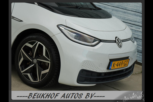 Volkswagen ID.3 First Plus 58 kWh Trekhaak Carplay Soh 94% Volkswagen ID.3 First Plus 58 kWh Trekhaak Carplay Soh 94%