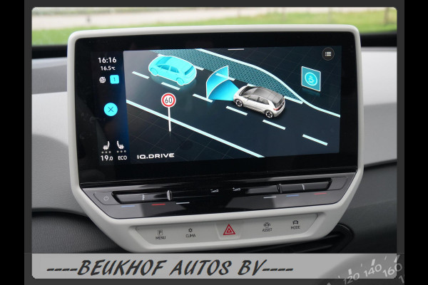 Volkswagen ID.3 First Plus 58 kWh Trekhaak Carplay Soh 94% Volkswagen ID.3 First Plus 58 kWh Trekhaak Carplay Soh 94%