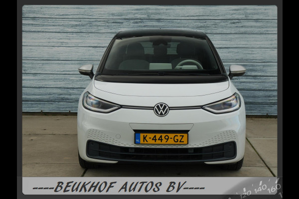Volkswagen ID.3 First Plus 58 kWh Trekhaak Carplay Soh 94% Volkswagen ID.3 First Plus 58 kWh Trekhaak Carplay Soh 94%