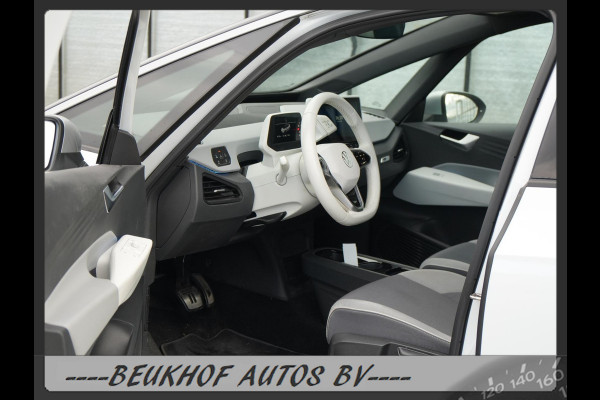 Volkswagen ID.3 First Plus 58 kWh Trekhaak Carplay Soh 94% Volkswagen ID.3 First Plus 58 kWh Trekhaak Carplay Soh 94%