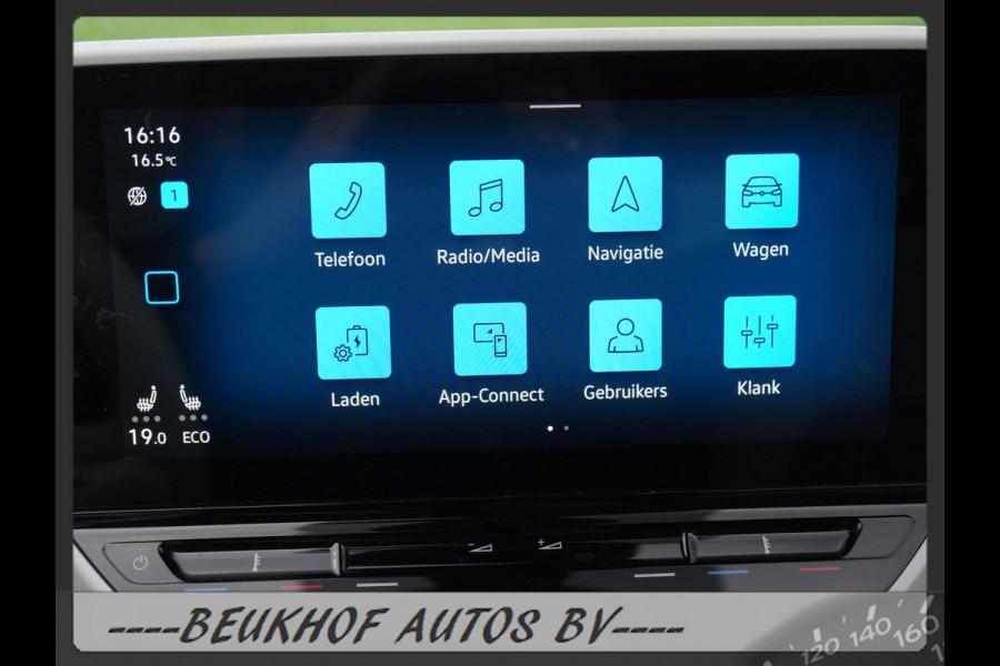 Volkswagen ID.3 First Plus 58 kWh Trekhaak Carplay Soh 94% Volkswagen ID.3 First Plus 58 kWh Trekhaak Carplay Soh 94%