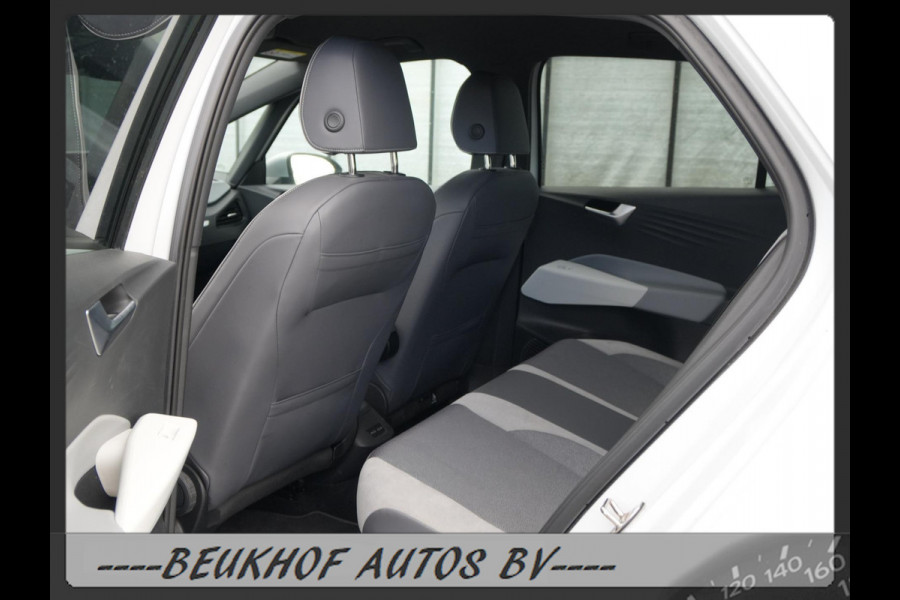 Volkswagen ID.3 First Plus 58 kWh Trekhaak Carplay Soh 94% Volkswagen ID.3 First Plus 58 kWh Trekhaak Carplay Soh 94%