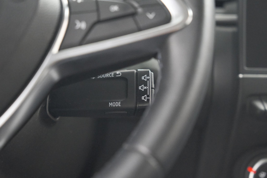 Renault Captur TCe 90 Zen | Camera | Apple Carplay | Parkeersensoren | Navigatie Renault Captur TCe 90 Zen | Camera | Apple Carplay | Parkeersensoren | Navigatie