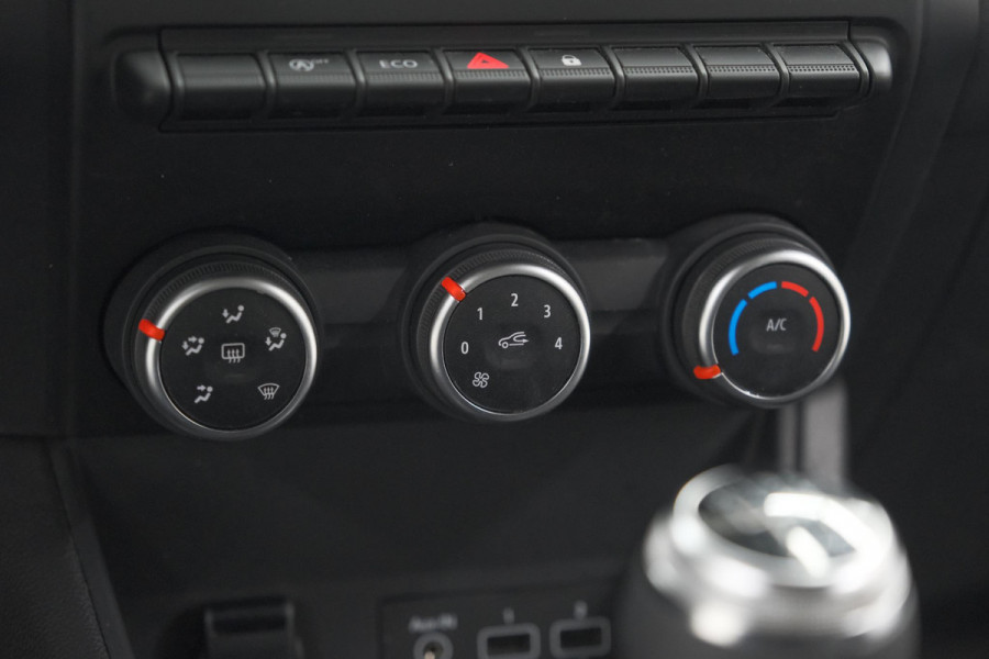 Renault Captur TCe 90 Zen | Camera | Apple Carplay | Parkeersensoren | Navigatie Renault Captur TCe 90 Zen | Camera | Apple Carplay | Parkeersensoren | Navigatie