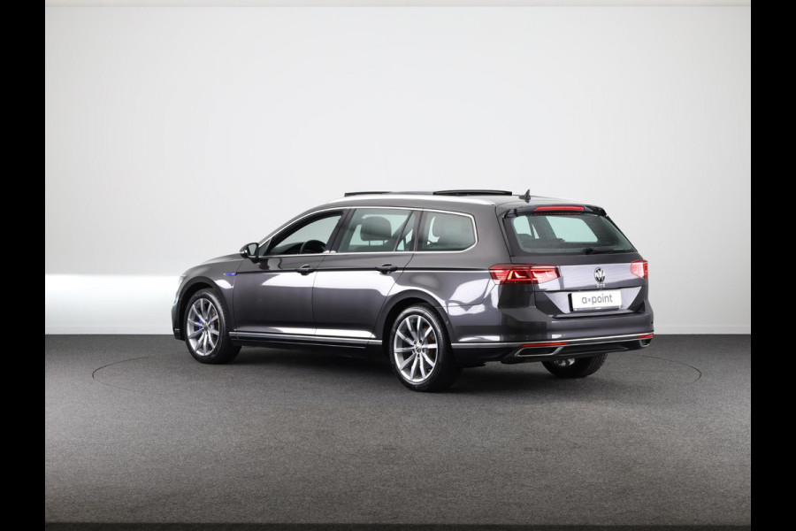 Volkswagen Passat Variant 1.4 TSI PHEV GTE Business 218 pk Automaat (DSG) | Trekhaak | Panoramadak | Parkeersensoren (Park assist) | Achteruitrijcamera | Adaptieve cruise control | Stoelverwarming | Volkswagen Passat Variant 1.4 TSI PHEV GTE Business 218 pk Automaat (DSG) | Trekhaak | Panoramadak | Parkeersensoren (Park assist) | Achteruitrijcamera | Adaptieve cruise control | Stoelverwarming |