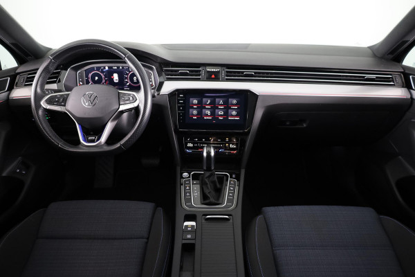 Volkswagen Passat Variant 1.4 TSI PHEV GTE Business 218 pk Automaat (DSG) | Trekhaak | Panoramadak | Parkeersensoren (Park assist) | Achteruitrijcamera | Adaptieve cruise control | Stoelverwarming | Volkswagen Passat Variant 1.4 TSI PHEV GTE Business 218 pk Automaat (DSG) | Trekhaak | Panoramadak | Parkeersensoren (Park assist) | Achteruitrijcamera | Adaptieve cruise control | Stoelverwarming |