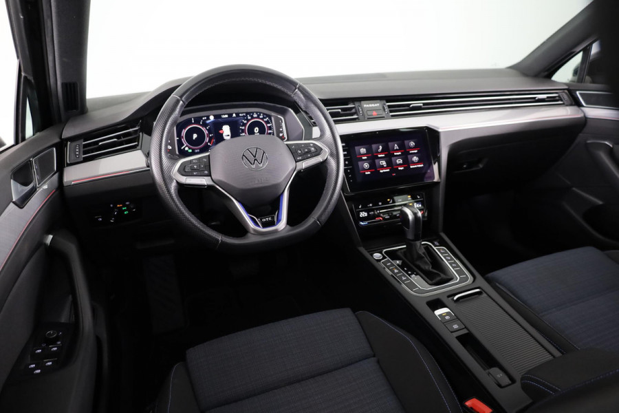 Volkswagen Passat Variant 1.4 TSI PHEV GTE Business 218 pk Automaat (DSG) | Trekhaak | Panoramadak | Parkeersensoren (Park assist) | Achteruitrijcamera | Adaptieve cruise control | Stoelverwarming | Volkswagen Passat Variant 1.4 TSI PHEV GTE Business 218 pk Automaat (DSG) | Trekhaak | Panoramadak | Parkeersensoren (Park assist) | Achteruitrijcamera | Adaptieve cruise control | Stoelverwarming |