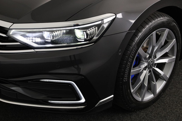 Volkswagen Passat Variant 1.4 TSI PHEV GTE Business 218 pk Automaat (DSG) | Trekhaak | Panoramadak | Parkeersensoren (Park assist) | Achteruitrijcamera | Adaptieve cruise control | Stoelverwarming | Volkswagen Passat Variant 1.4 TSI PHEV GTE Business 218 pk Automaat (DSG) | Trekhaak | Panoramadak | Parkeersensoren (Park assist) | Achteruitrijcamera | Adaptieve cruise control | Stoelverwarming |