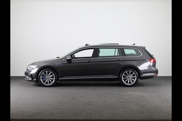 Volkswagen Passat Variant 1.4 TSI PHEV GTE Business 218 pk Automaat (DSG) | Trekhaak | Panoramadak | Parkeersensoren (Park assist) | Achteruitrijcamera | Adaptieve cruise control | Stoelverwarming | Volkswagen Passat Variant 1.4 TSI PHEV GTE Business 218 pk Automaat (DSG) | Trekhaak | Panoramadak | Parkeersensoren (Park assist) | Achteruitrijcamera | Adaptieve cruise control | Stoelverwarming |
