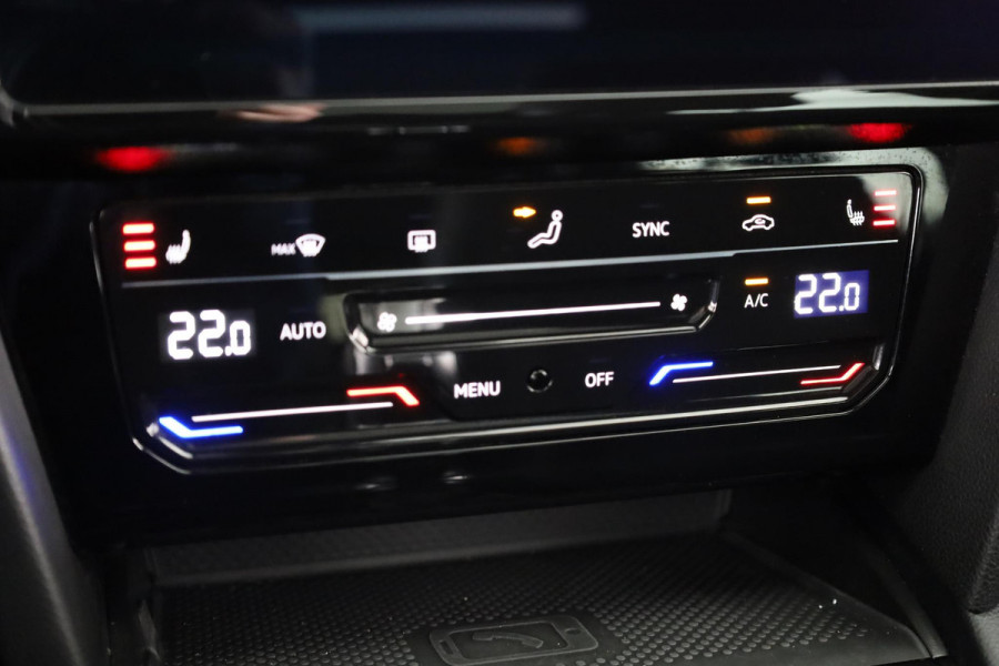 Volkswagen Passat Variant 1.4 TSI PHEV GTE Business 218 pk Automaat (DSG) | Trekhaak | Panoramadak | Parkeersensoren (Park assist) | Achteruitrijcamera | Adaptieve cruise control | Stoelverwarming | Volkswagen Passat Variant 1.4 TSI PHEV GTE Business 218 pk Automaat (DSG) | Trekhaak | Panoramadak | Parkeersensoren (Park assist) | Achteruitrijcamera | Adaptieve cruise control | Stoelverwarming |