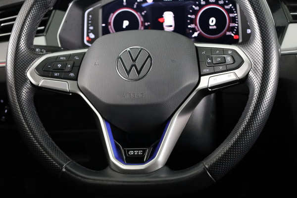 Volkswagen Passat Variant 1.4 TSI PHEV GTE Business 218 pk Automaat (DSG) | Trekhaak | Panoramadak | Parkeersensoren (Park assist) | Achteruitrijcamera | Adaptieve cruise control | Stoelverwarming | Volkswagen Passat Variant 1.4 TSI PHEV GTE Business 218 pk Automaat (DSG) | Trekhaak | Panoramadak | Parkeersensoren (Park assist) | Achteruitrijcamera | Adaptieve cruise control | Stoelverwarming |
