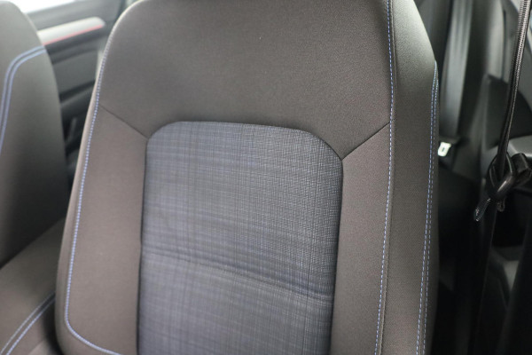 Volkswagen Passat Variant 1.4 TSI PHEV GTE Business 218 pk Automaat (DSG) | Trekhaak | Panoramadak | Parkeersensoren (Park assist) | Achteruitrijcamera | Adaptieve cruise control | Stoelverwarming | Volkswagen Passat Variant 1.4 TSI PHEV GTE Business 218 pk Automaat (DSG) | Trekhaak | Panoramadak | Parkeersensoren (Park assist) | Achteruitrijcamera | Adaptieve cruise control | Stoelverwarming |