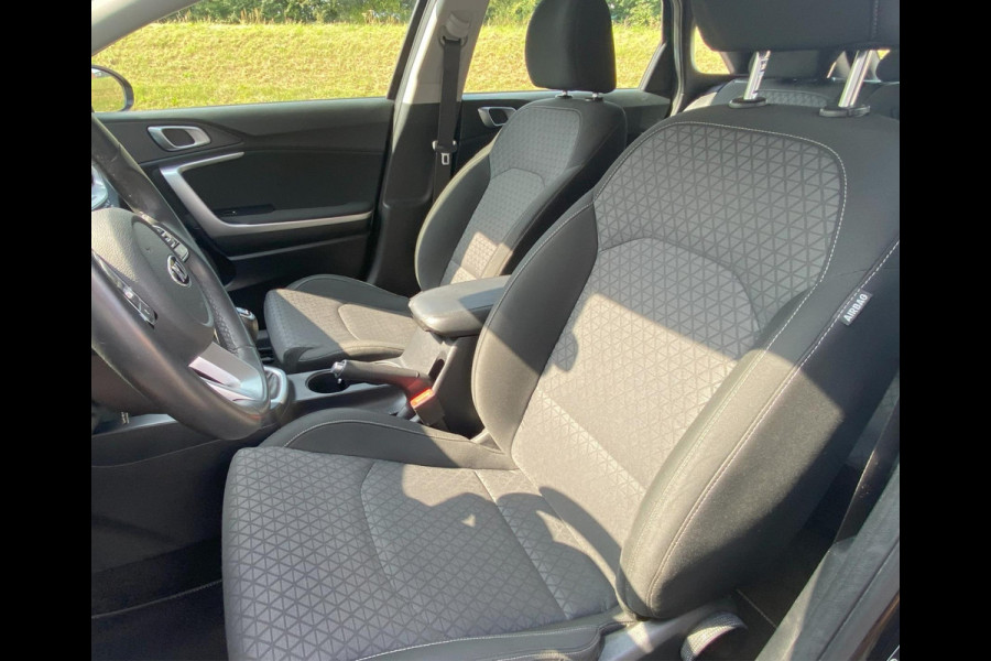 Kia Ceed 1.4 Turbo DynamicLine 140PK/ Clima/ Carplay/ Cruise