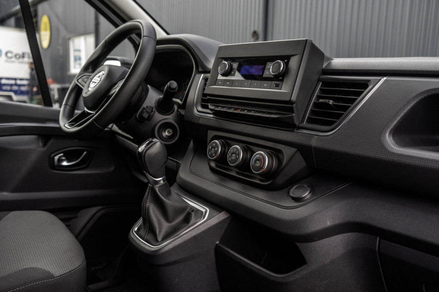 Nissan Primastar **dCi | L2H1 | Automaat | LED | PDC | Cruise | Airco | Euro 6** Nissan Primastar **dCi | L2H1 | Automaat | LED | PDC | Cruise | Airco | Euro 6**