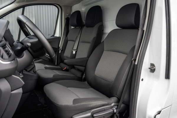 Nissan Primastar **dCi | L2H1 | Automaat | LED | PDC | Cruise | Airco | Euro 6** Nissan Primastar **dCi | L2H1 | Automaat | LED | PDC | Cruise | Airco | Euro 6**