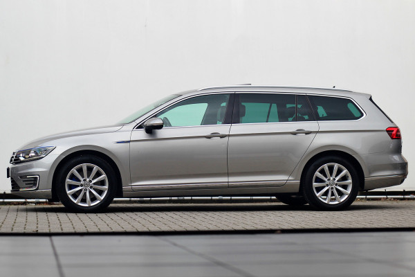 Volkswagen Passat Variant 1.4 TSI GTE Highline Orig. NL | Massage | Carplay | ACC | Keyless | Camera Volkswagen Passat Variant 1.4 TSI GTE Highline Orig. NL | Massage | Carplay | ACC | Keyless | Camera