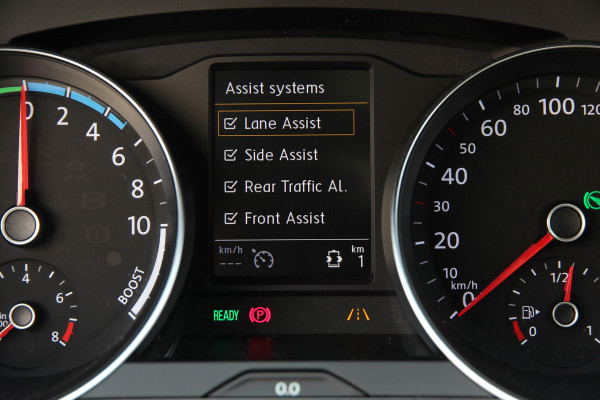 Volkswagen Passat Variant 1.4 TSI GTE Highline Orig. NL | Massage | Carplay | ACC | Keyless | Camera Volkswagen Passat Variant 1.4 TSI GTE Highline Orig. NL | Massage | Carplay | ACC | Keyless | Camera