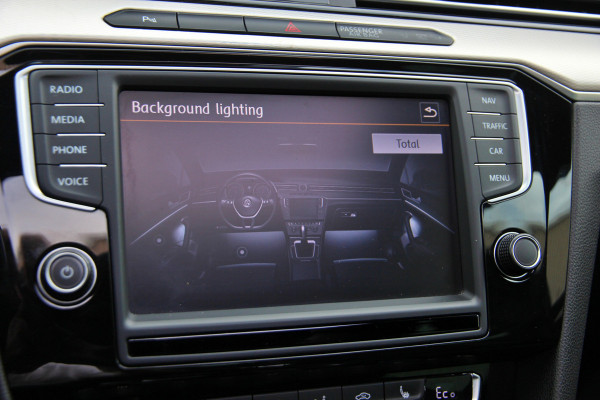 Volkswagen Passat Variant 1.4 TSI GTE Highline Orig. NL | Massage | Carplay | ACC | Keyless | Camera Volkswagen Passat Variant 1.4 TSI GTE Highline Orig. NL | Massage | Carplay | ACC | Keyless | Camera