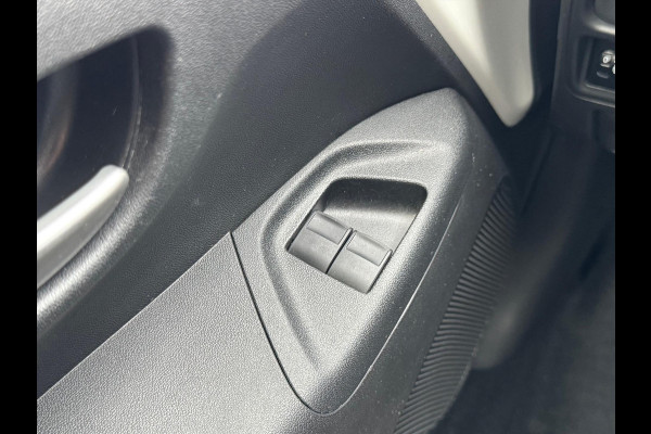 Toyota Aygo 1.0 VVT-i Automaat 5D X-Play | Eerste eigenaar, Apple CarPlay/Android Auto, Parkeercamera, Bluetooth, Stuurbediening Toyota Aygo 1.0 VVT-i Automaat 5D X-Play | Eerste eigenaar, Apple CarPlay/Android Auto, Parkeercamera, Bluetooth, Stuurbediening