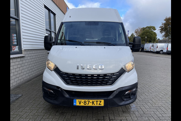 Iveco Daily 35S14V 2.3 Himatic automaat 410 L4H2 / vaste prijs rijklaar € 23.950 ex btw / euro 6 / lease vanaf € 391 / laadruimte 470cm lang / trekhaak 3500 kg! / cruise en climate control Iveco Daily 35S14V 2.3 Himatic automaat 410 L4H2 / vaste prijs rijklaar € 23.950 ex btw / euro 6 / lease vanaf € 391 / laadruimte 470cm lang / trekhaak 3500 kg! / cruise en climate control