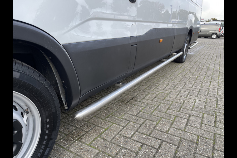 Iveco Daily 35S14V 2.3 Himatic automaat 410 L4H2 / vaste prijs rijklaar € 23.950 ex btw / euro 6 / lease vanaf € 391 / laadruimte 470cm lang / trekhaak 3500 kg! / cruise en climate control Iveco Daily 35S14V 2.3 Himatic automaat 410 L4H2 / vaste prijs rijklaar € 23.950 ex btw / euro 6 / lease vanaf € 391 / laadruimte 470cm lang / trekhaak 3500 kg! / cruise en climate control
