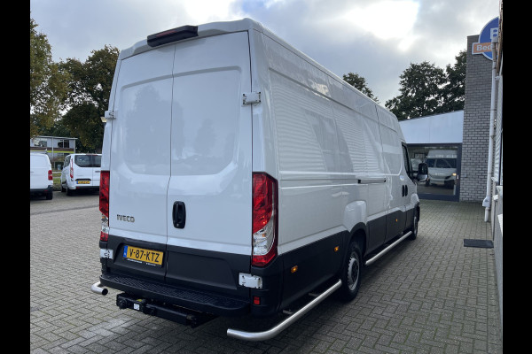 Iveco Daily 35S14V 2.3 Himatic automaat 410 L4H2 / vaste prijs rijklaar € 23.950 ex btw / euro 6 / lease vanaf € 391 / laadruimte 470cm lang / trekhaak 3500 kg! / cruise en climate control Iveco Daily 35S14V 2.3 Himatic automaat 410 L4H2 / vaste prijs rijklaar € 23.950 ex btw / euro 6 / lease vanaf € 391 / laadruimte 470cm lang / trekhaak 3500 kg! / cruise en climate control