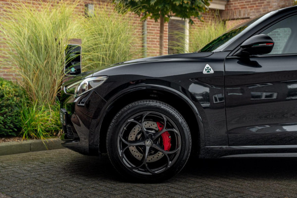 Alfa Romeo Stelvio 2.9 V6 AWD Quadrifoglio 510 PK Adaptive Cruise Harman Kardon Keyless 20'' Alfa Romeo Stelvio 2.9 V6 AWD Quadrifoglio 510 PK Adaptive Cruise Harman Kardon Keyless 20''