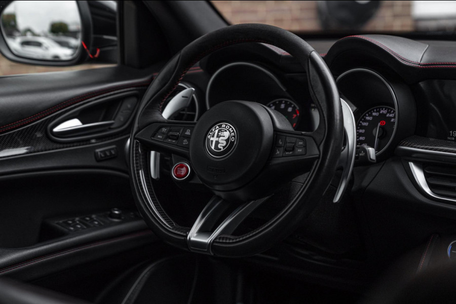 Alfa Romeo Stelvio 2.9 V6 AWD Quadrifoglio 510 PK Adaptive Cruise Harman Kardon Keyless 20'' Alfa Romeo Stelvio 2.9 V6 AWD Quadrifoglio 510 PK Adaptive Cruise Harman Kardon Keyless 20''
