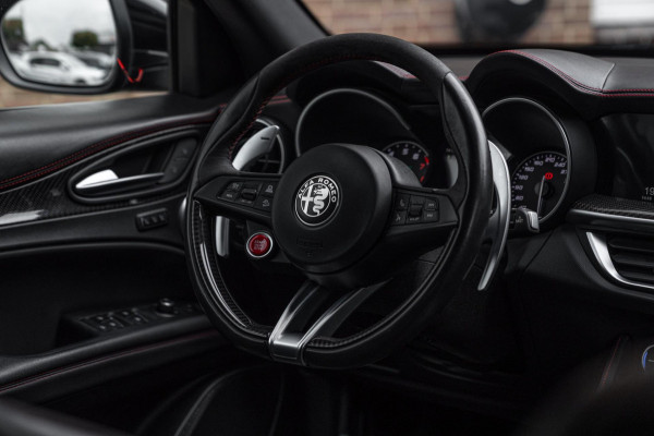 Alfa Romeo Stelvio 2.9 V6 AWD Quadrifoglio 510 PK Adaptive Cruise Harman Kardon Keyless 20'' Alfa Romeo Stelvio 2.9 V6 AWD Quadrifoglio 510 PK Adaptive Cruise Harman Kardon Keyless 20''
