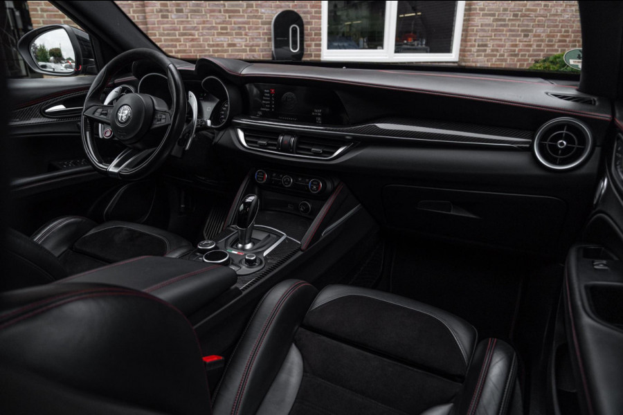 Alfa Romeo Stelvio 2.9 V6 AWD Quadrifoglio 510 PK Adaptive Cruise Harman Kardon Keyless 20'' Alfa Romeo Stelvio 2.9 V6 AWD Quadrifoglio 510 PK Adaptive Cruise Harman Kardon Keyless 20''