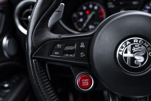 Alfa Romeo Stelvio 2.9 V6 AWD Quadrifoglio 510 PK Adaptive Cruise Harman Kardon Keyless 20'' Alfa Romeo Stelvio 2.9 V6 AWD Quadrifoglio 510 PK Adaptive Cruise Harman Kardon Keyless 20''
