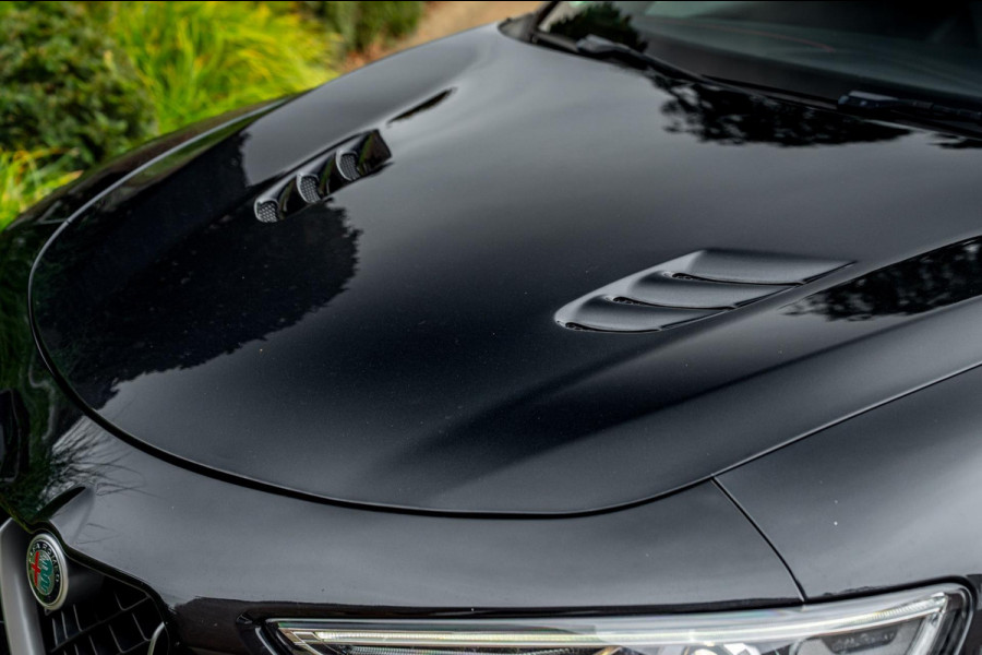 Alfa Romeo Stelvio 2.9 V6 AWD Quadrifoglio 510 PK Adaptive Cruise Harman Kardon Keyless 20'' Alfa Romeo Stelvio 2.9 V6 AWD Quadrifoglio 510 PK Adaptive Cruise Harman Kardon Keyless 20''