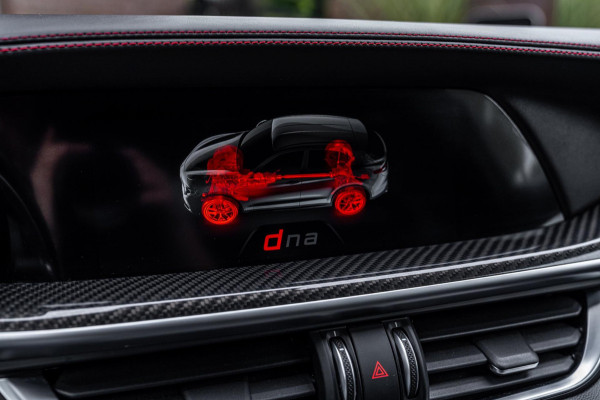 Alfa Romeo Stelvio 2.9 V6 AWD Quadrifoglio 510 PK Adaptive Cruise Harman Kardon Keyless 20'' Alfa Romeo Stelvio 2.9 V6 AWD Quadrifoglio 510 PK Adaptive Cruise Harman Kardon Keyless 20''